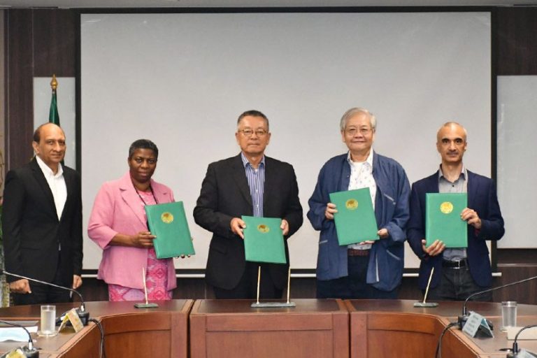 AIT and iGroup signs MoU and MoA AIT and iGroup signs MoU and MoA